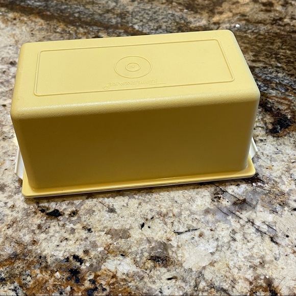 Vintage Tupperware LARGE Harvest Gold Butter Keeper 638-9 Block Cheese Excellent - Picture 4 of 12